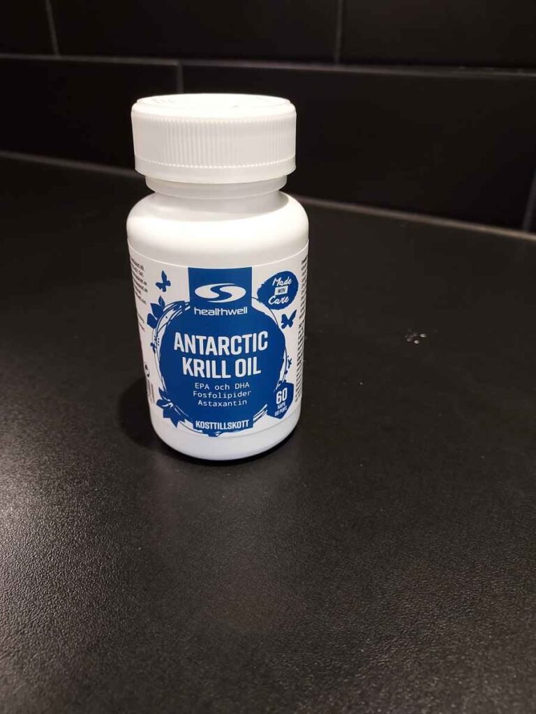 Healthwell-Antarctic-Krill-Oil-1-768x1024